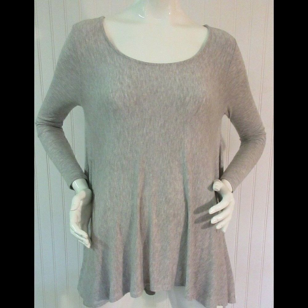 Anthropologie top by Kimchi & Blue gray sz XS